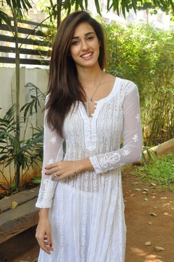 Disha Patani Photo Gallery